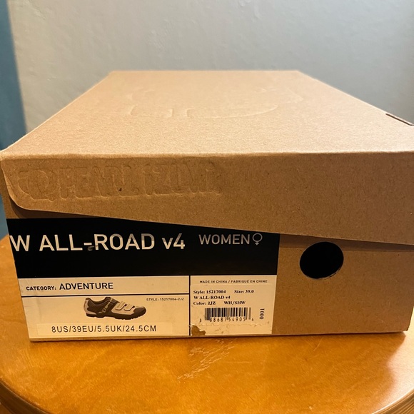 New Women Pearl Izumi Cycling Shoes - Picture 8 of 8